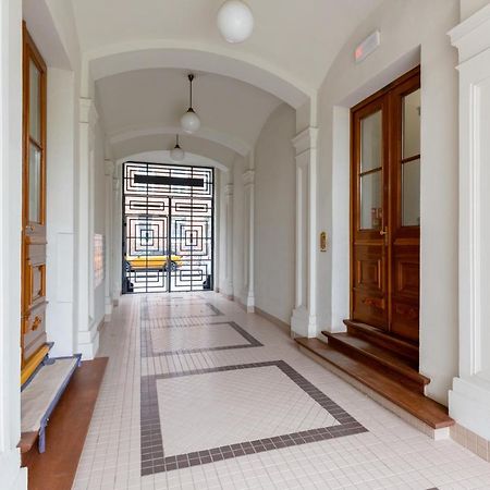 Lux Golden Apartment Praga Kepna By Renters Prestige Varşova Dış mekan fotoğraf