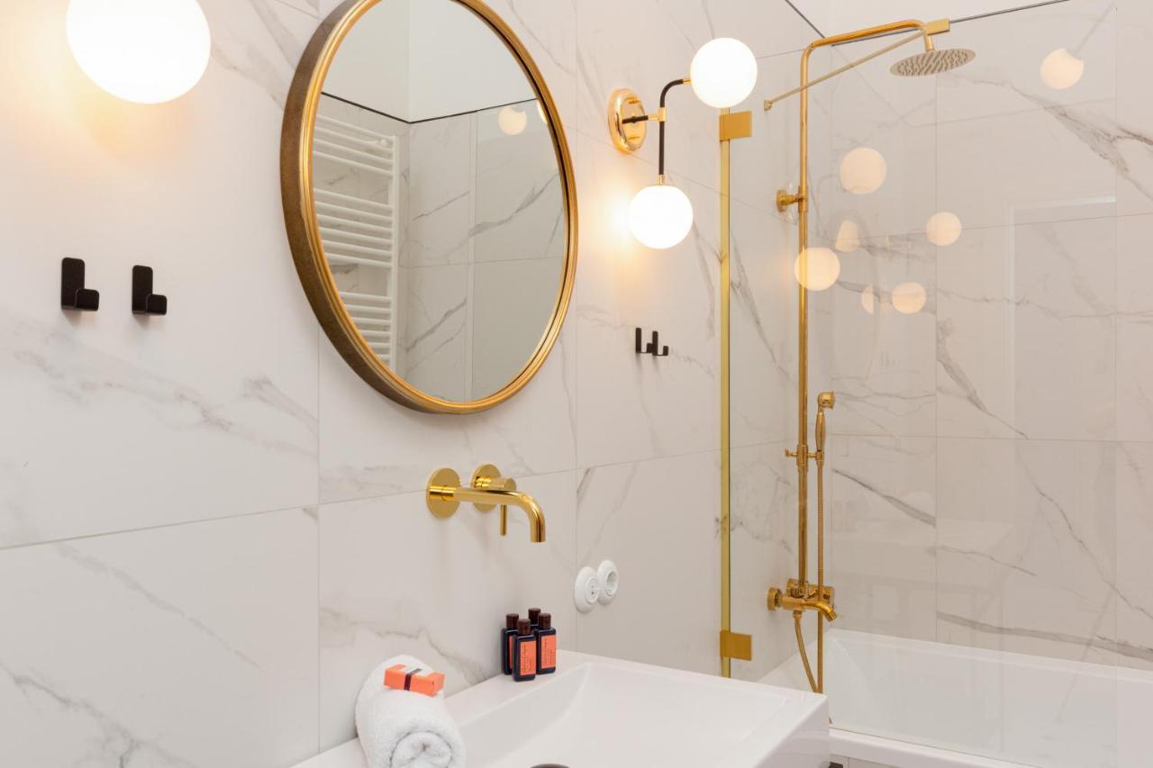 Lux Golden Apartment Praga Kepna By Renters Prestige Varşova Dış mekan fotoğraf